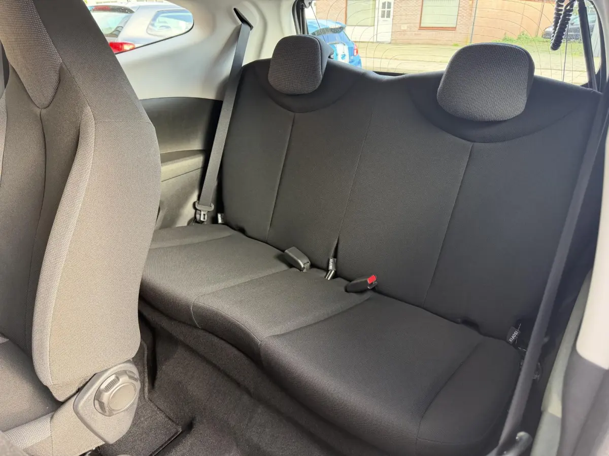 1.0 VVT-i x | SLECHTS 42.409 KM | ELEK.RAMEN | CENTRALE VERGR. | UPGRADE MOGELIJK |