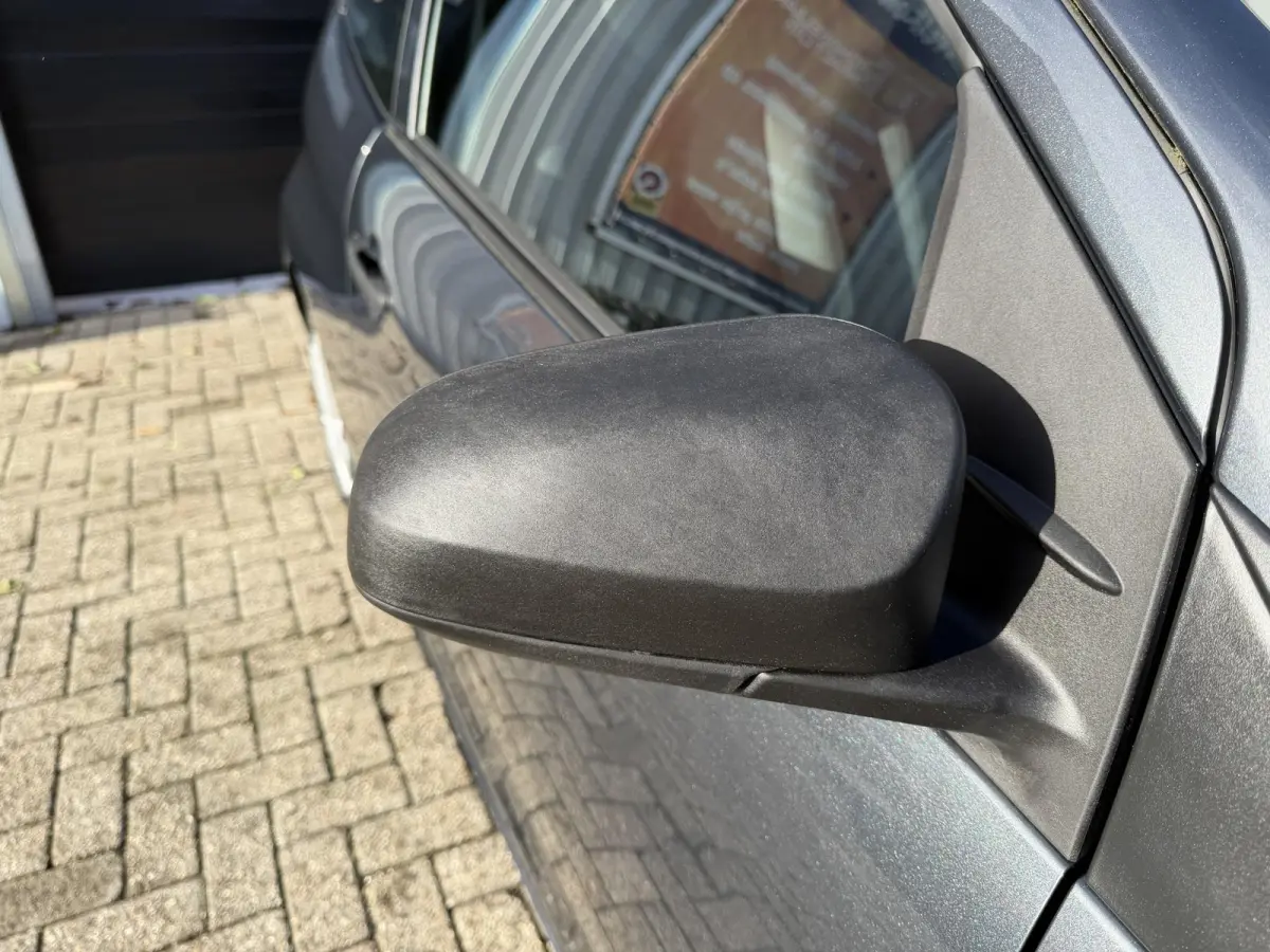 1.0 VVT-i x | SLECHTS 42.409 KM | ELEK.RAMEN | CENTRALE VERGR. | UPGRADE MOGELIJK |