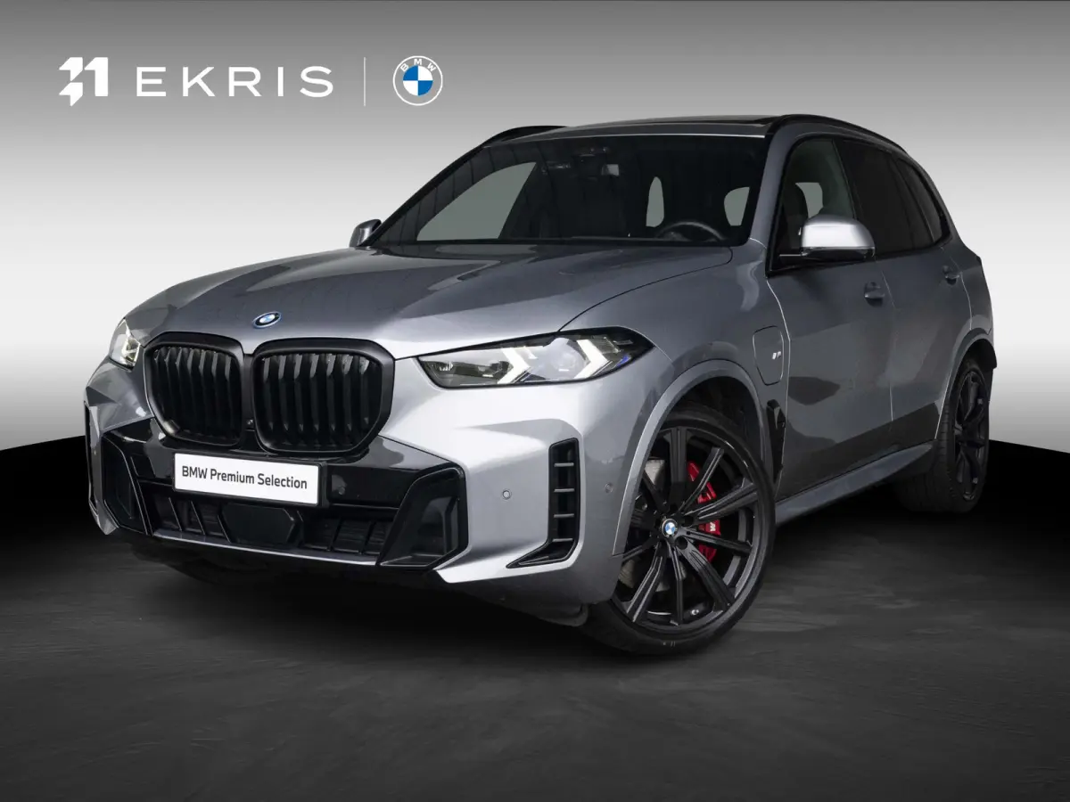 xDrive50e | M Sportpakket Pro | Driving Assistant Professional | Comfort Access | Soft Close | 22 inch | Panoramadak | Harman Kardon | Comfort Stoelen | Trekhaak