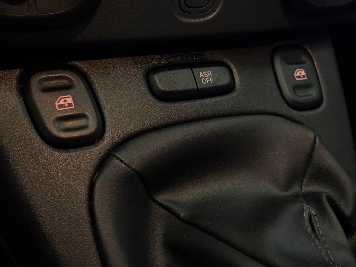 1.0 Hybrid City Life