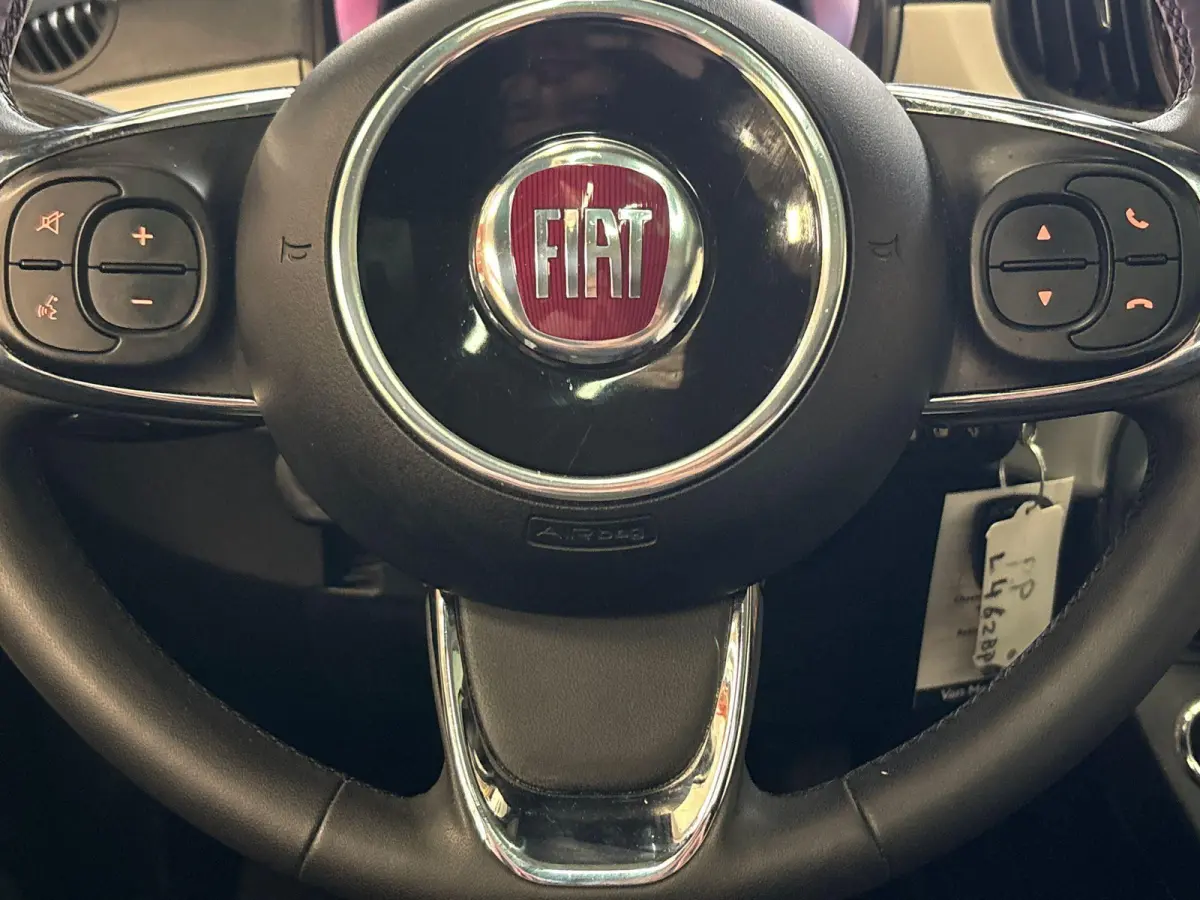 1.0 Hybrid Star | Apple Carplay/Android Auto | Parkeersensoren | LMV 15" | Glazen Panoramadak | Cruise control |
