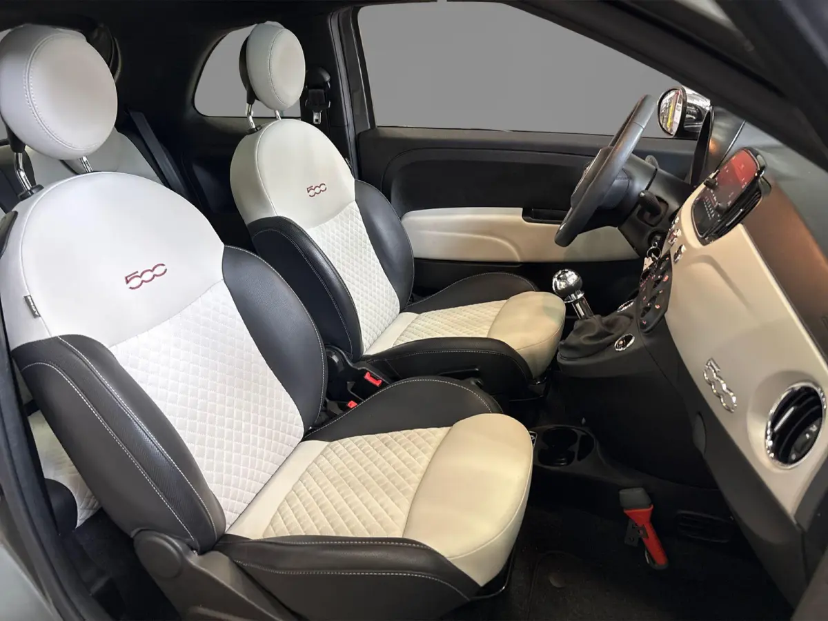 1.0 Hybrid Star | Apple Carplay/Android Auto | Parkeersensoren | LMV 15" | Glazen Panoramadak | Cruise control |