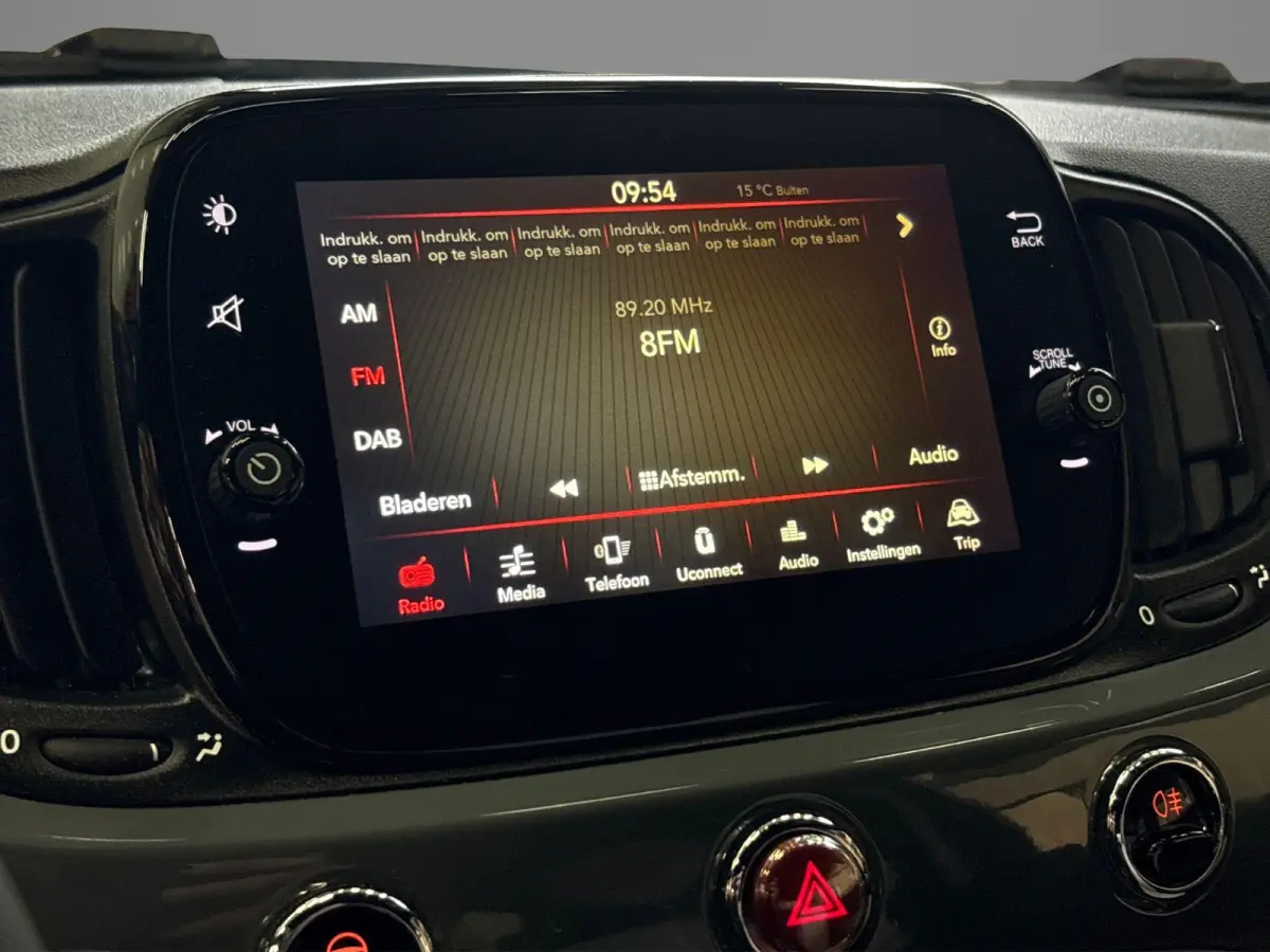 1.0 Hybrid Dolcevita | Apple Carplay/Android Auto | Airco | Parkeersensoren | LMV 15" |