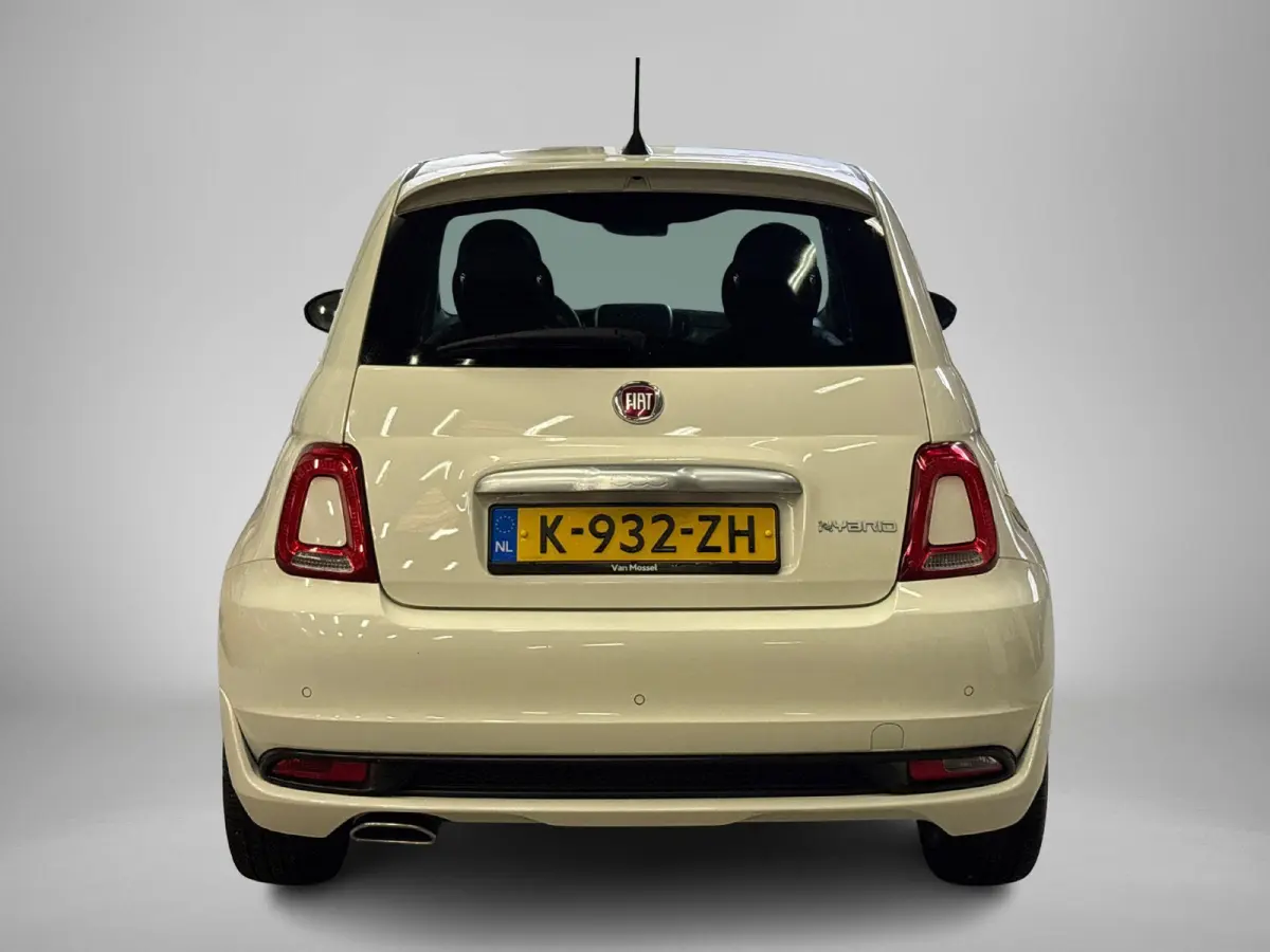 1.0 Hybrid Rockstar | Navigatiesysteem | Climate Control | Parkeersensoren | LMV 16" | Apple Carplay/Android Auto |