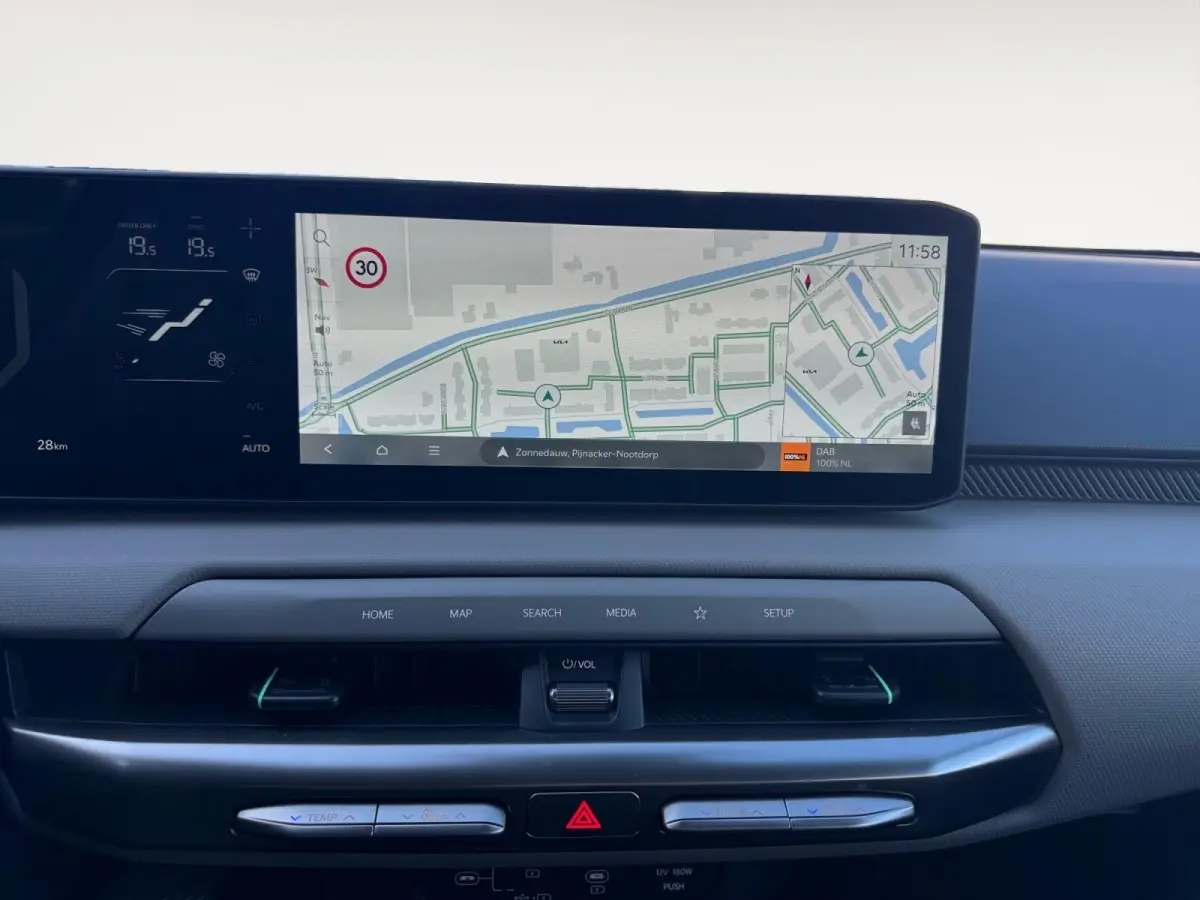 Air 58.3 kWh | Stoel + Stuurverwarming | Navigatie | Climate control | Adaptieve cruis control | Keyless | DEMO