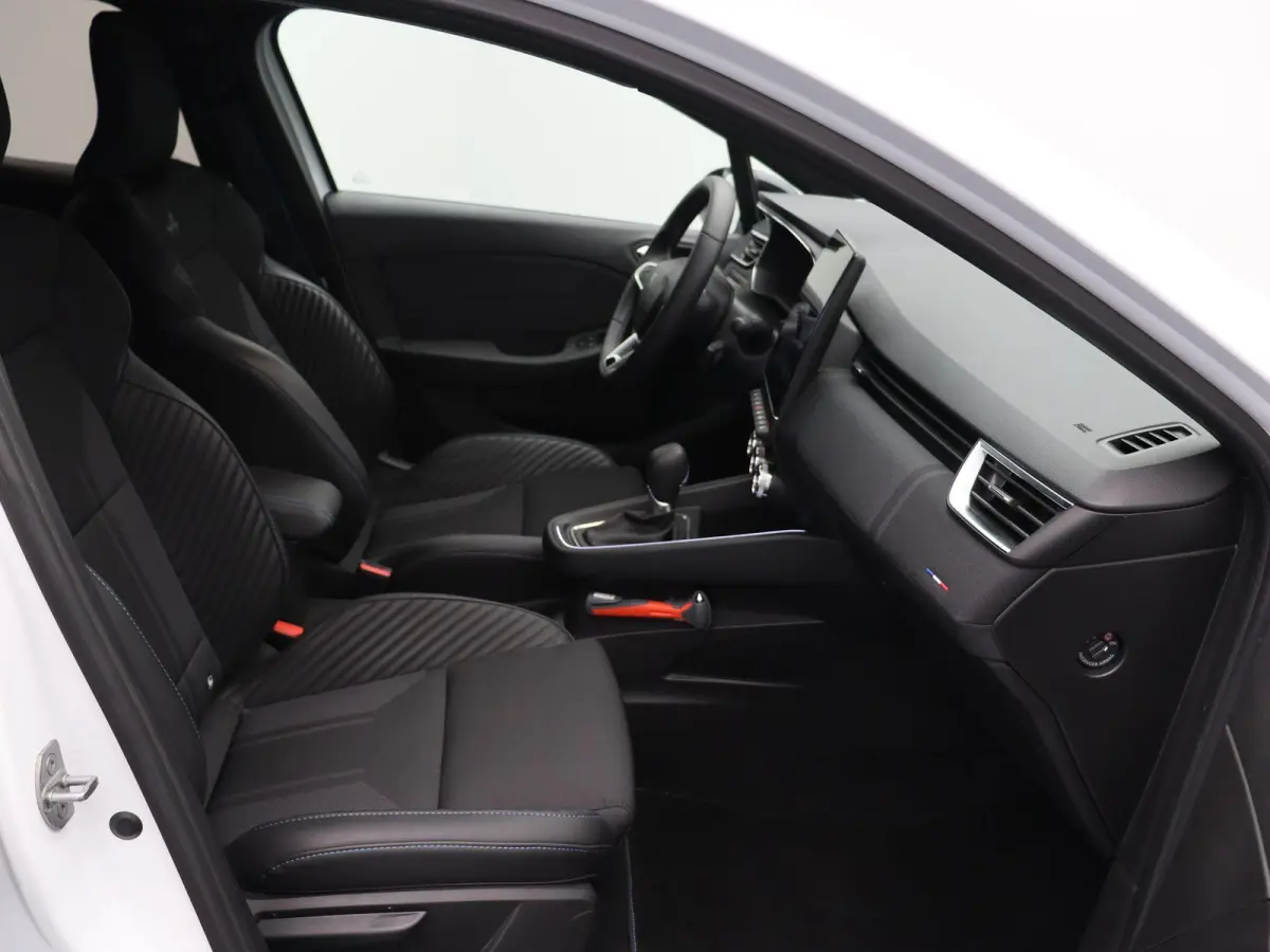 E-Tech Full Hybrid 145pk esprit Alpine | BOSE Audio | Trekhaak | Stoel- en stuurwielverwarming | 360 graden camera |