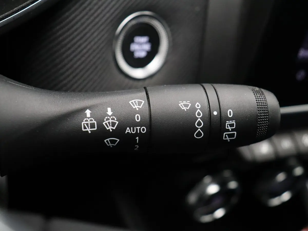 E-Tech Full Hybrid 145pk esprit Alpine | BOSE Audio | Trekhaak | Stoel- en stuurwielverwarming | 360 graden camera |