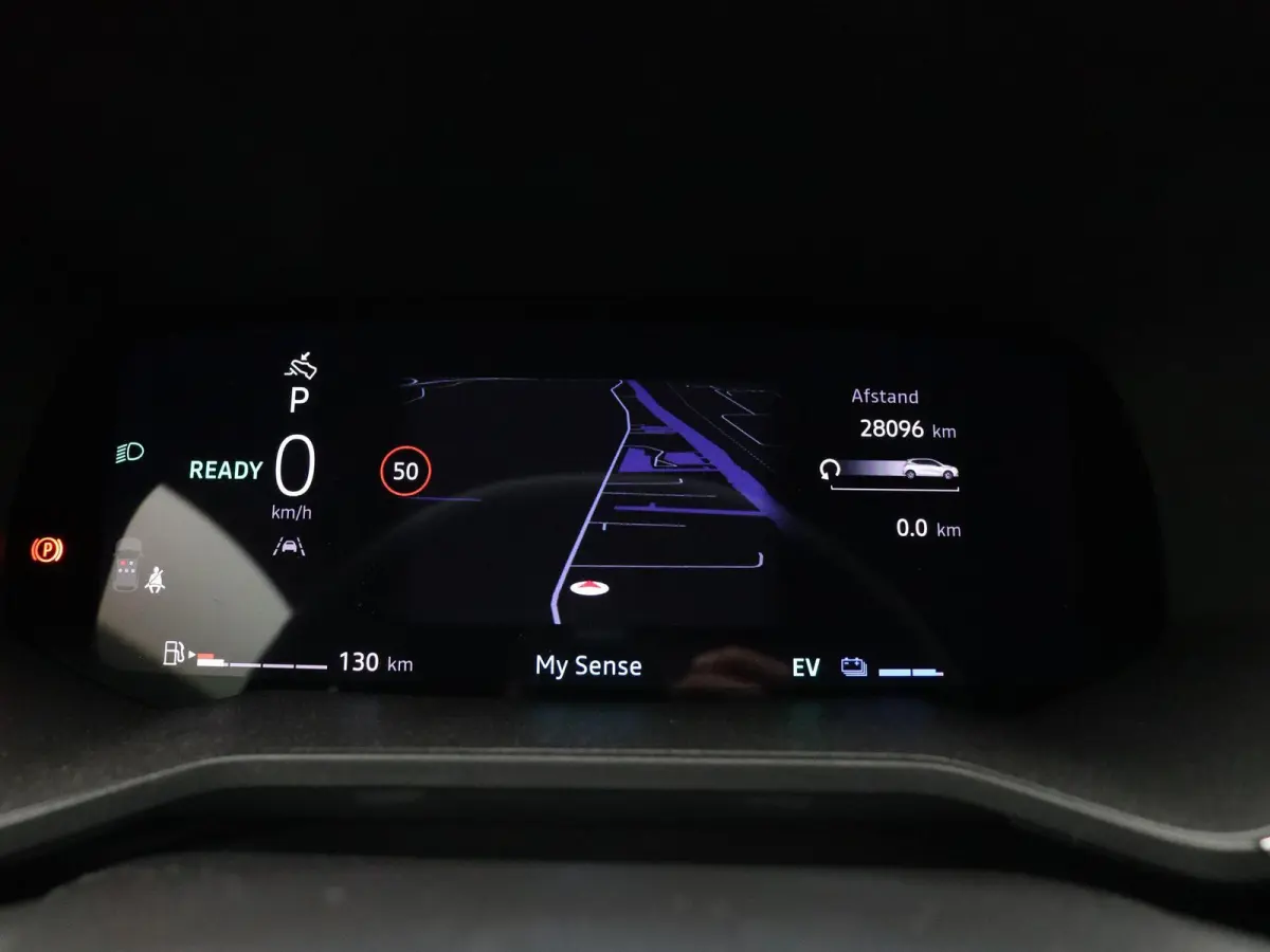 E-Tech Full Hybrid 145pk esprit Alpine | BOSE Audio | Trekhaak | Stoel- en stuurwielverwarming | 360 graden camera |
