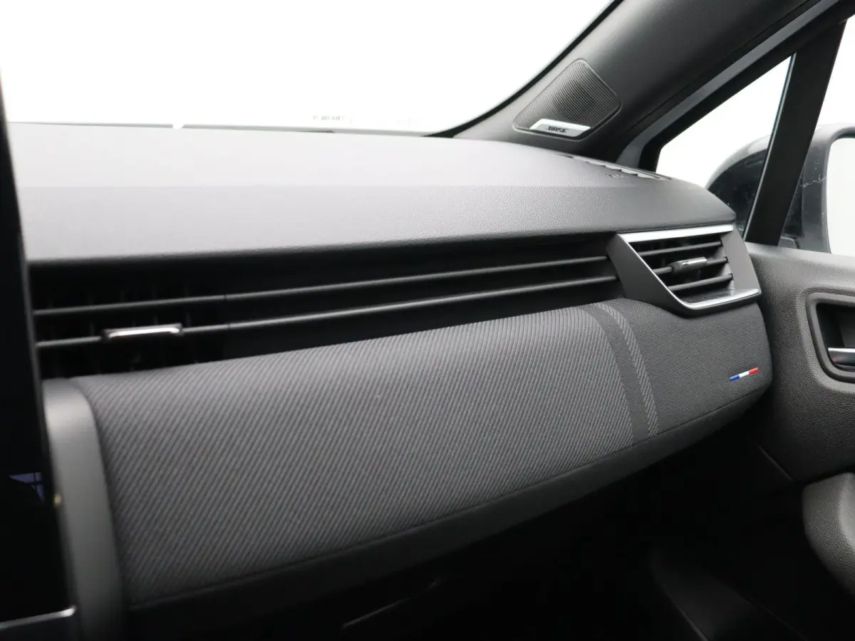 E-Tech Full Hybrid 145pk esprit Alpine | BOSE Audio | Trekhaak | Stoel- en stuurwielverwarming | 360 graden camera |