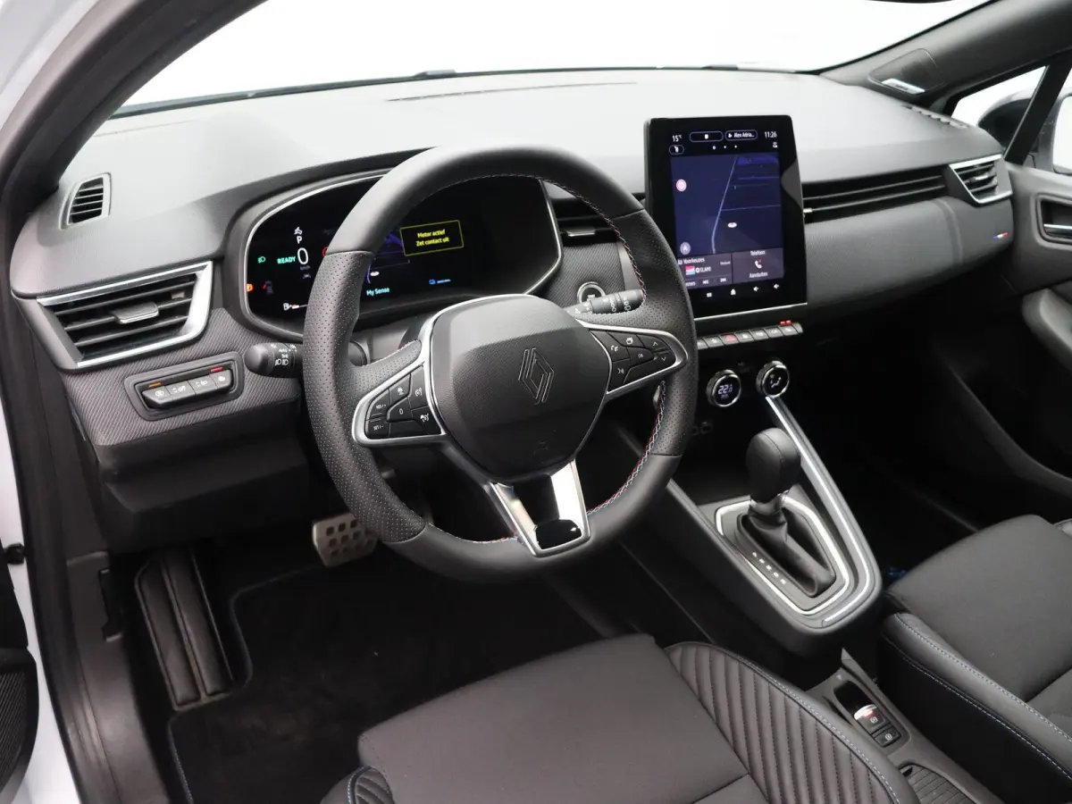 E-Tech Full Hybrid 145pk esprit Alpine | BOSE Audio | Trekhaak | Stoel- en stuurwielverwarming | 360 graden camera |