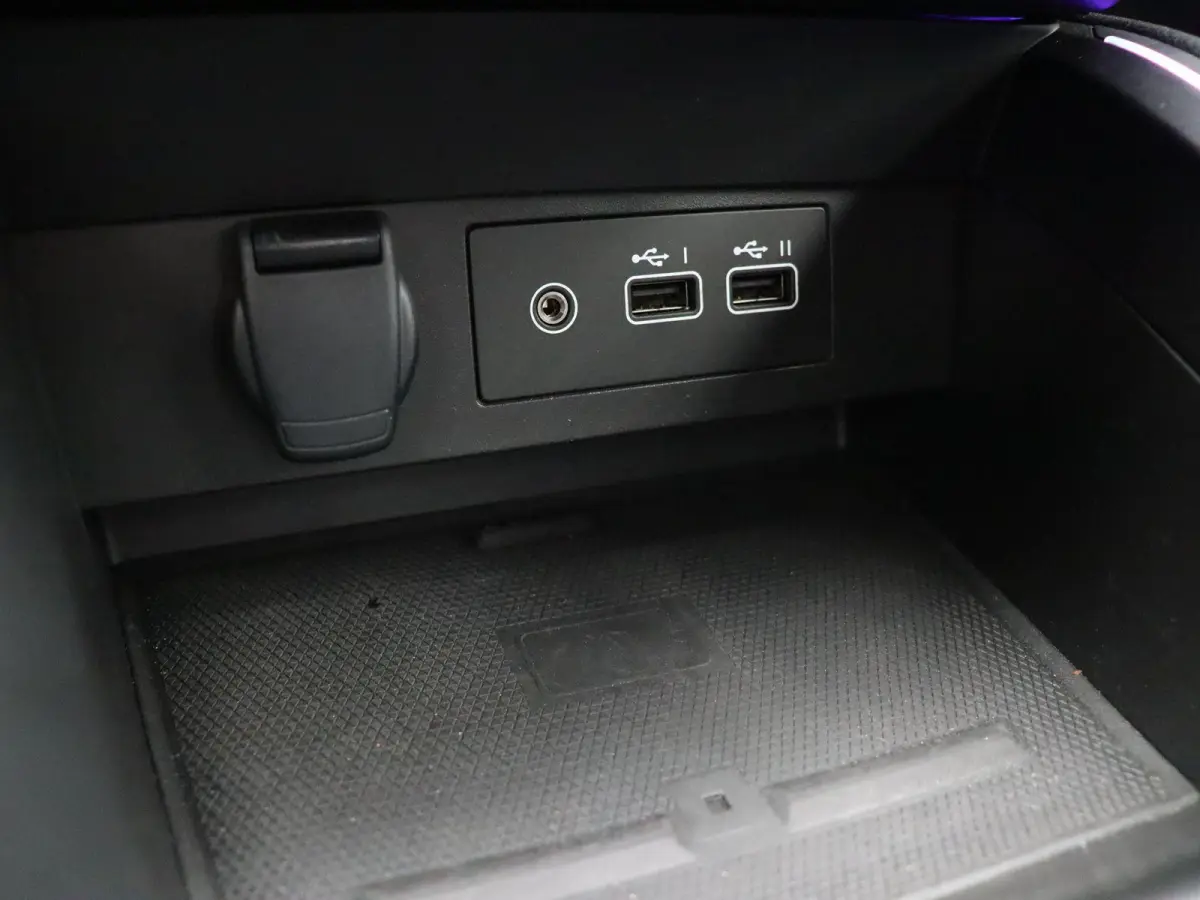 E-Tech Full Hybrid 145pk esprit Alpine | BOSE Audio | Trekhaak | Stoel- en stuurwielverwarming | 360 graden camera |