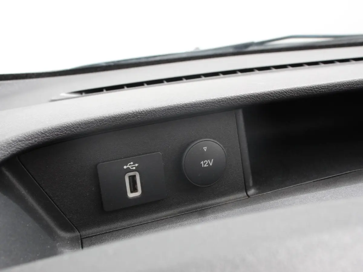 320 2.0 TDCI L2H1 Limited DC Navigatie Airco Lichtmetalen velgen Trekhaak Parkeersensoren Led Apple Carplay/ Android Auto