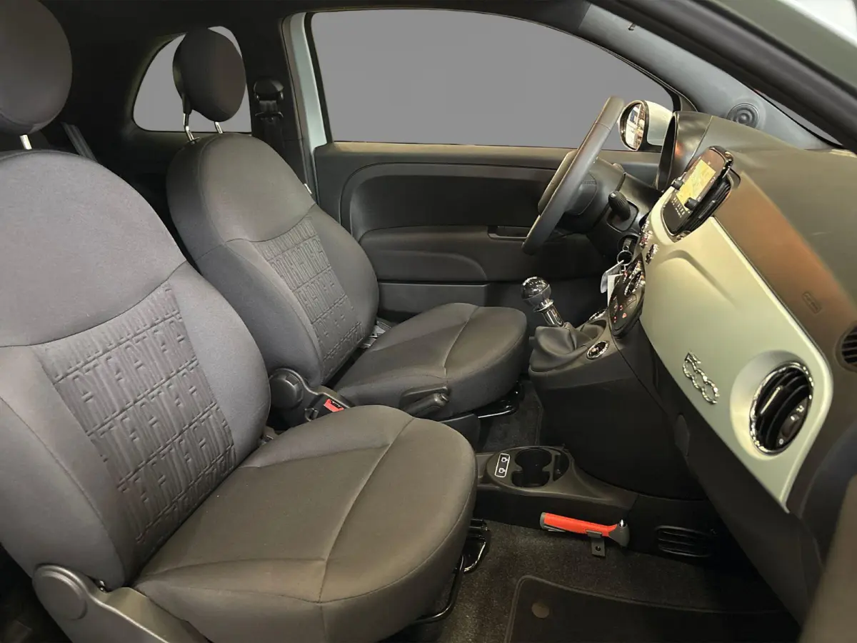 1.0 Hybrid Dolcevita | Apple Carplay/Android Auto | Airco | Glazen Panoramadak | Parkeersensoren | LMV 16" |
