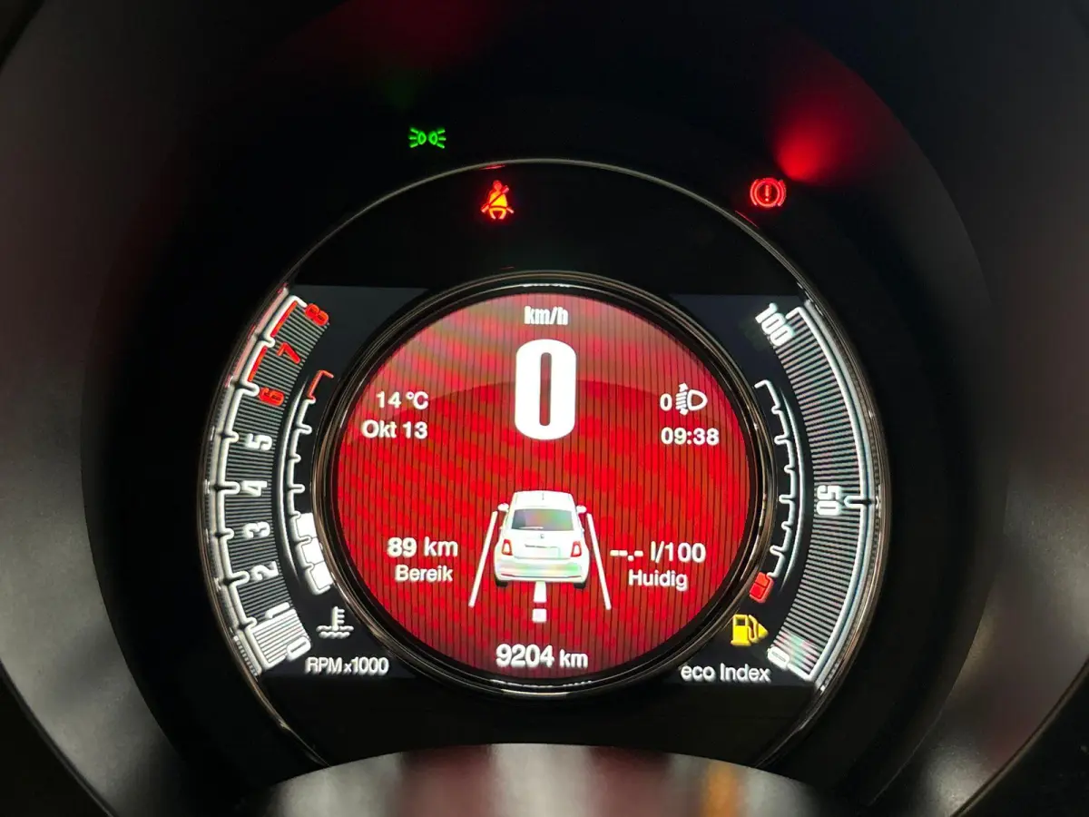 1.0 Hybrid Dolcevita | Apple Carplay/Android Auto | Airco | Glazen Panoramadak | Parkeersensoren | LMV 16" |