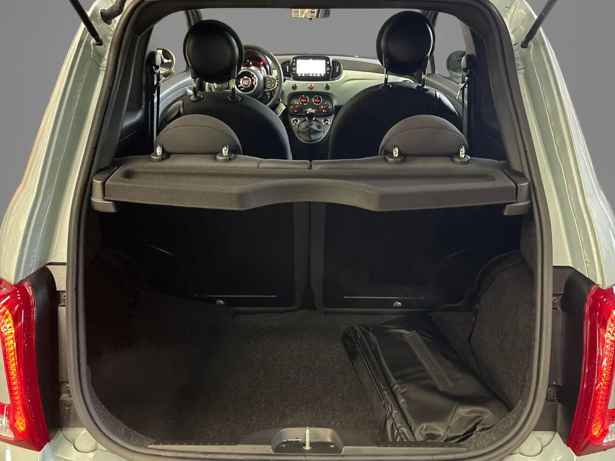 1.0 Hybrid Dolcevita | Apple Carplay/Android Auto | Airco | Glazen Panoramadak | Parkeersensoren | LMV 16" |