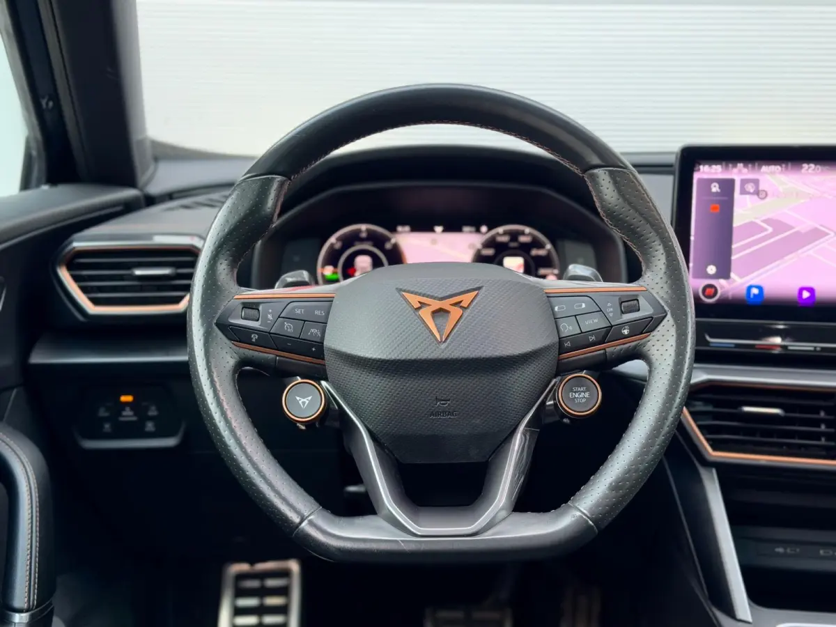 1.4 e-Hybrid VZ Copper Edition Pano/Memory/360