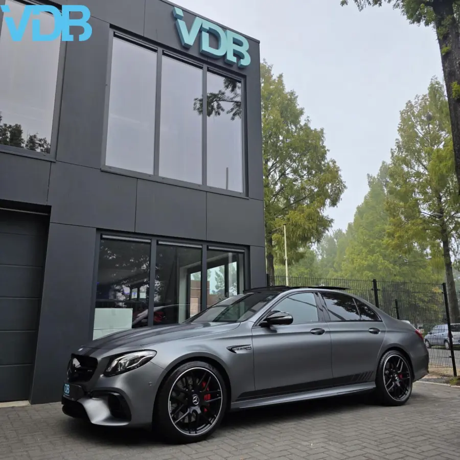 AMG 63 S 4MATIC EDITION ONE SCHAALSTOELEN