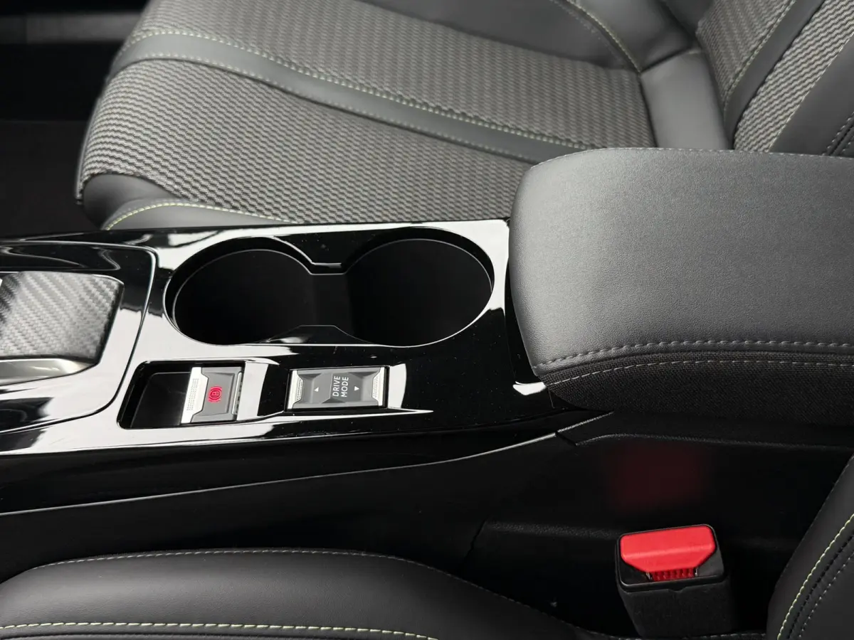 1.2 Hybrid 145PK GT | Carplay | Cruise | Camera