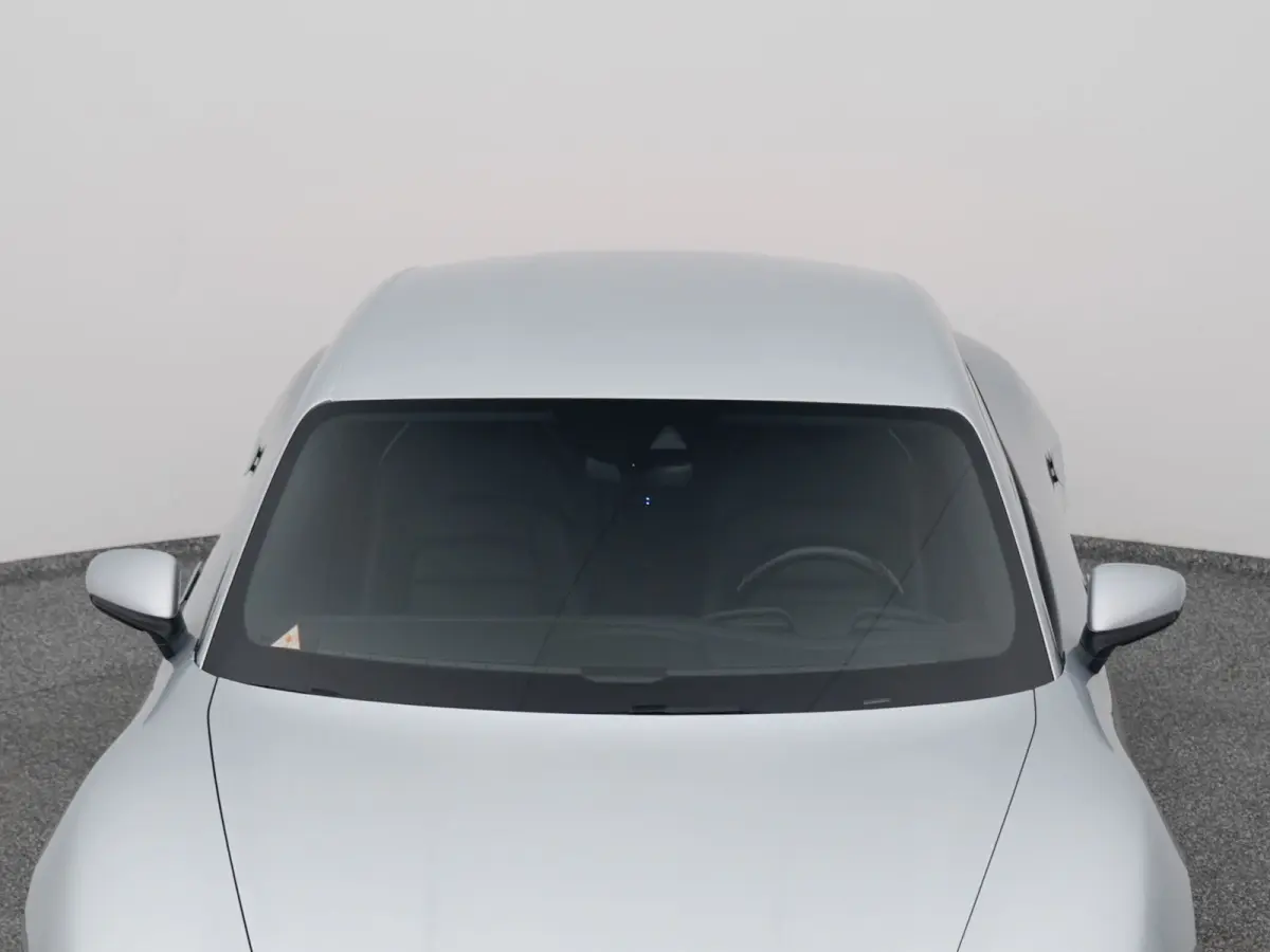 79 kWh | CAMERA | LEDER | KEYLESS