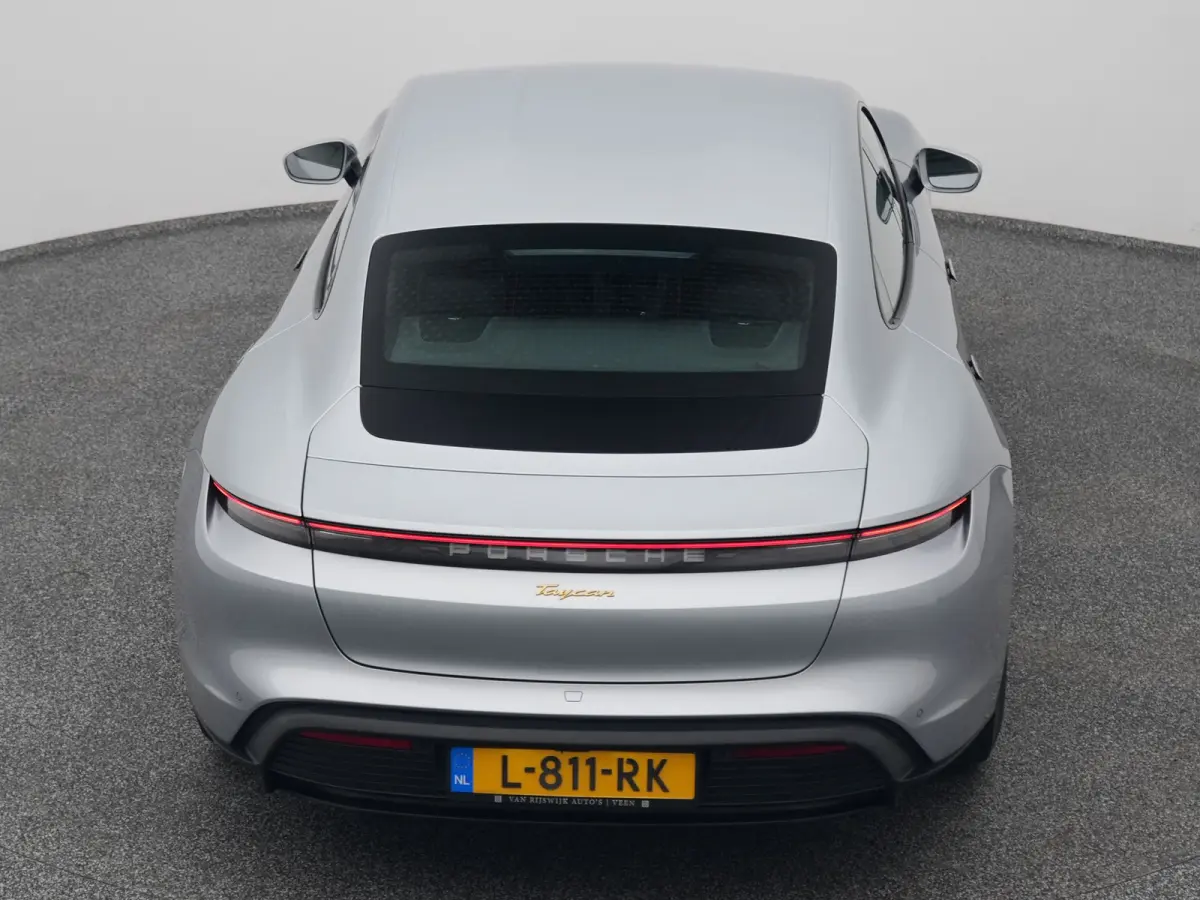 79 kWh | CAMERA | LEDER | KEYLESS