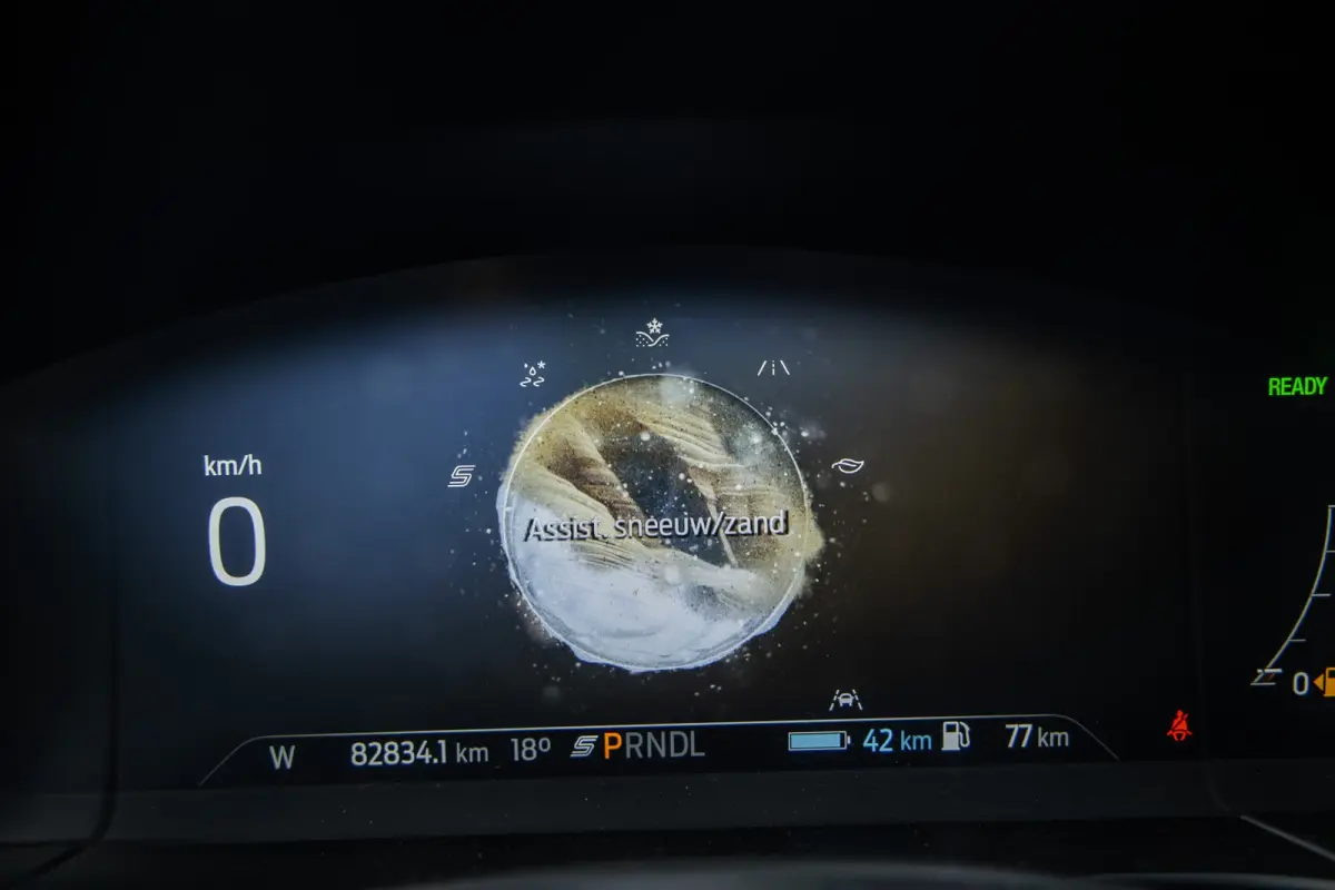 2.5 PHEV Vignale | Trekhaak | Head-up display | Adaptieve cruise | Full LED | 19 INCH | Camera | Dodehoek detectie | Memory-seat | B&O Audio