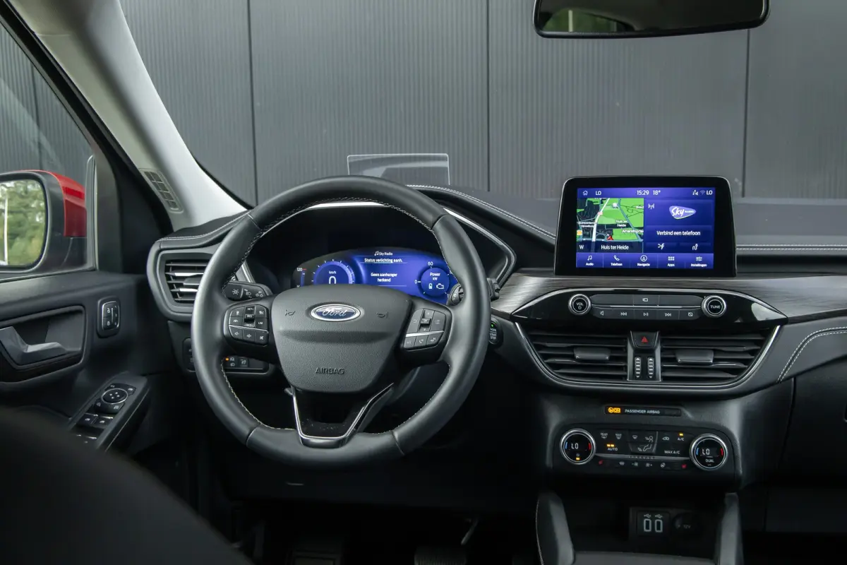 2.5 PHEV Vignale | Trekhaak | Head-up display | Adaptieve cruise | Full LED | 19 INCH | Camera | Dodehoek detectie | Memory-seat | B&O Audio