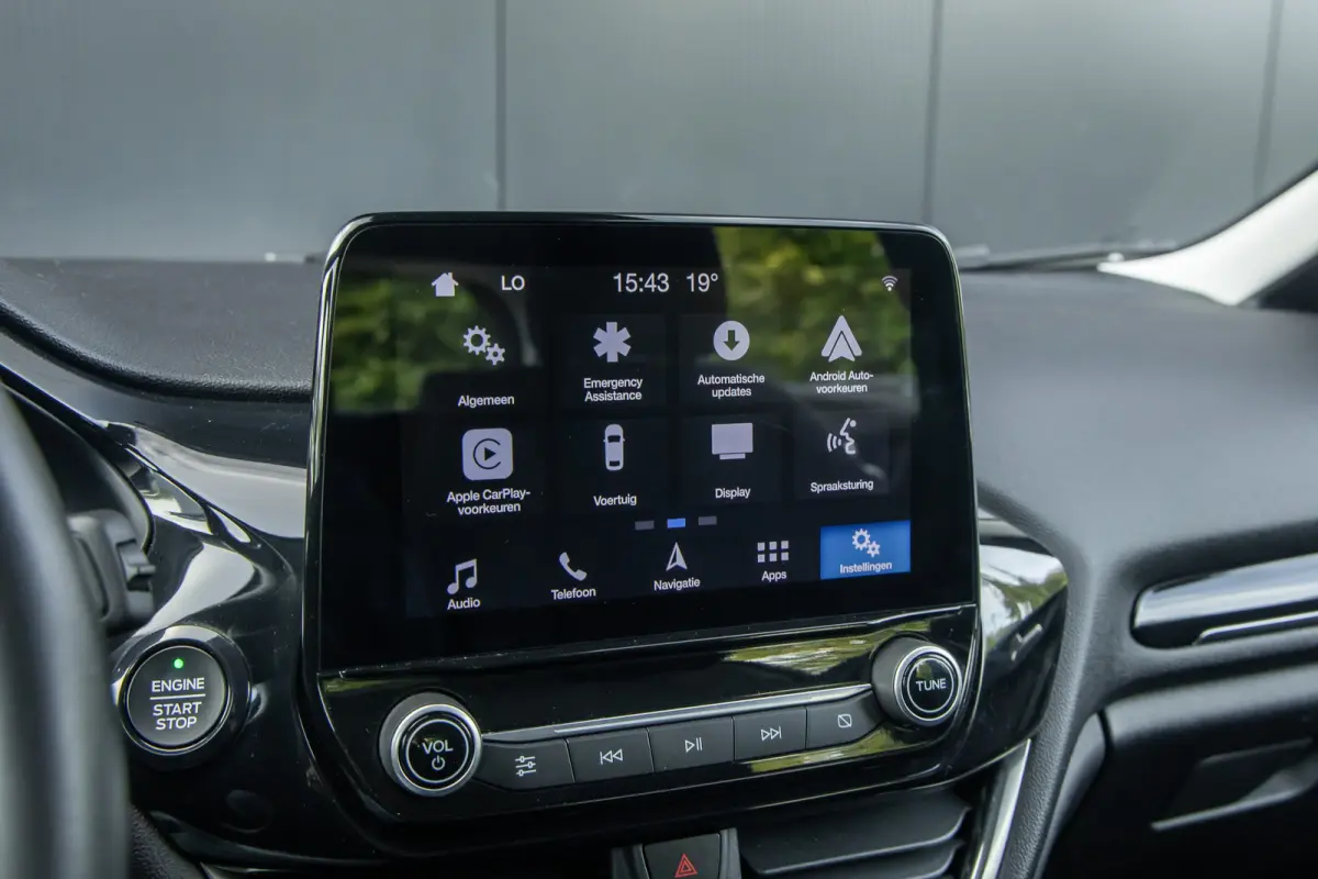 1.0 EcoBoost Titanium | Trekhaak | Parkeer-camera | Apple carplay / Andriod auto