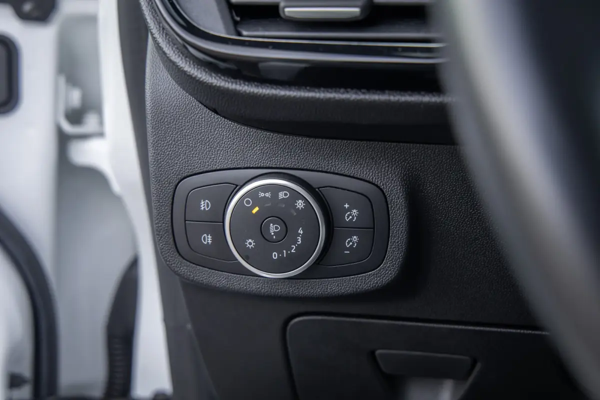 1.0 EcoBoost Titanium | Trekhaak | Parkeer-camera | Apple carplay / Andriod auto