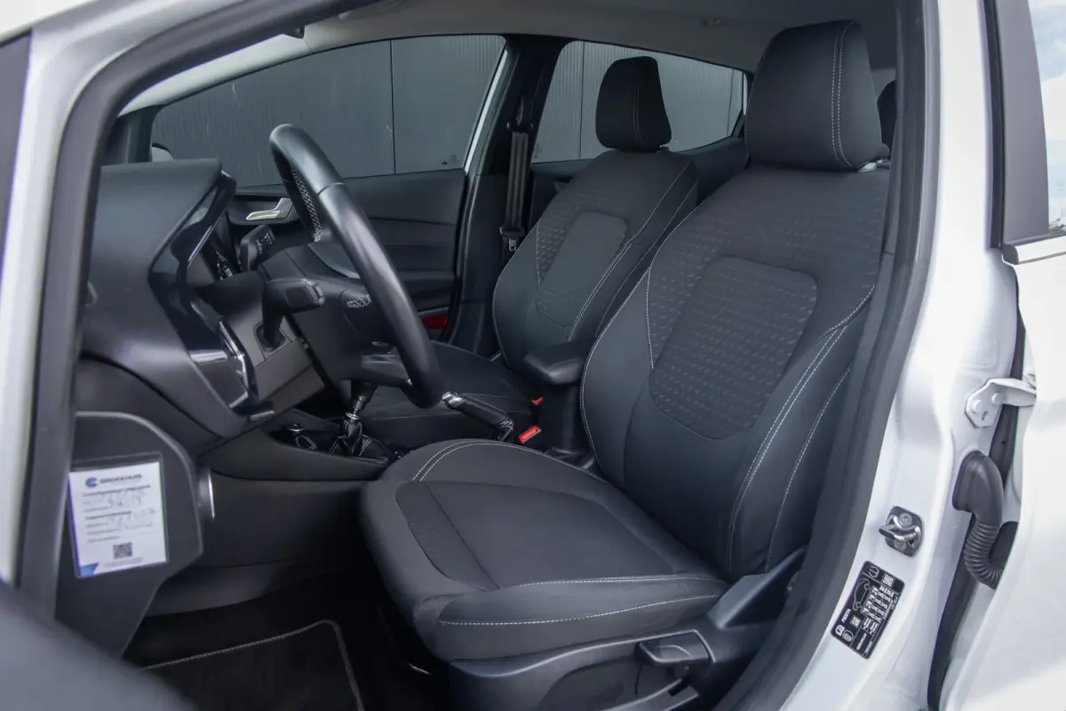 1.0 EcoBoost Titanium | Trekhaak | Parkeer-camera | Apple carplay / Andriod auto