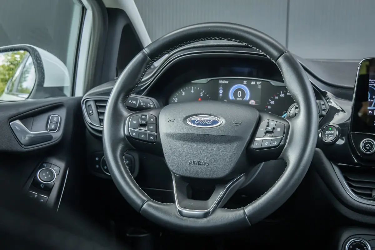1.0 EcoBoost Titanium | Trekhaak | Parkeer-camera | Apple carplay / Andriod auto