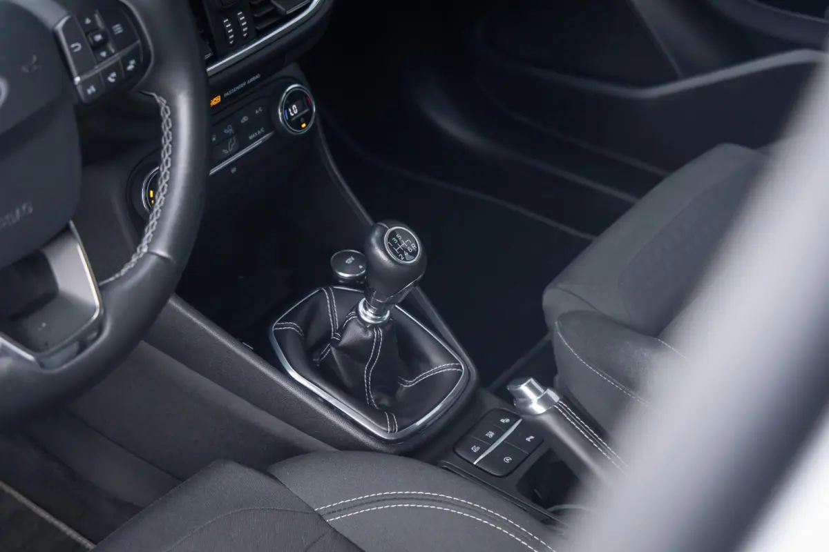 1.0 EcoBoost Titanium | Trekhaak | Parkeer-camera | Apple carplay / Andriod auto