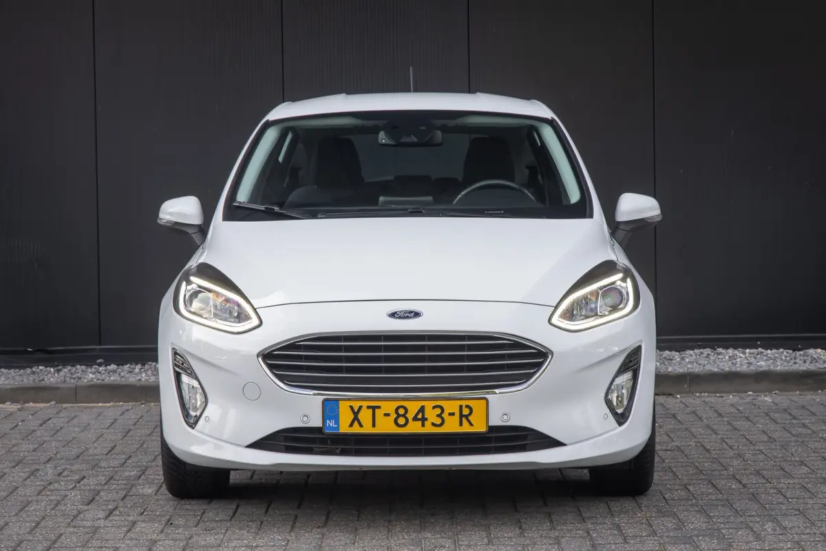 1.0 EcoBoost Titanium | Trekhaak | Parkeer-camera | Apple carplay / Andriod auto
