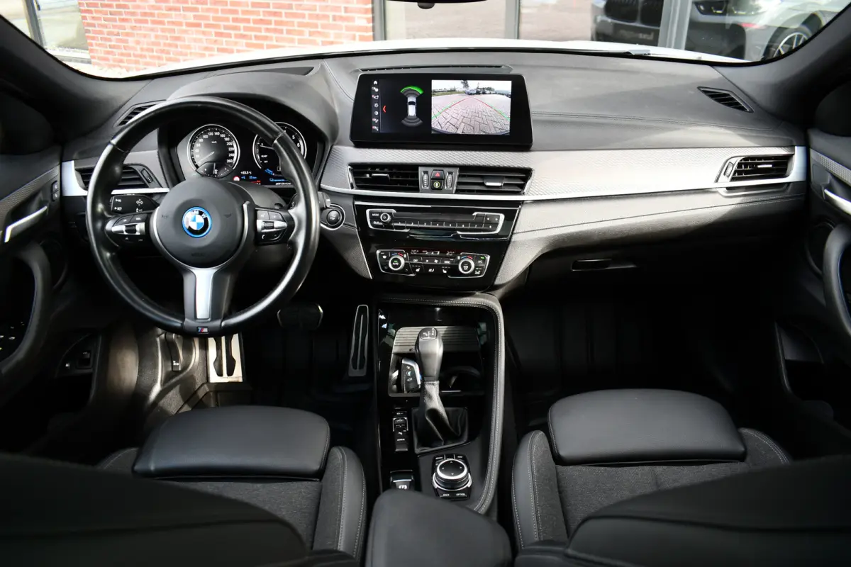 xDrive25e M-Sport Pano HUD ACC Camera 19inch Shadow-line
