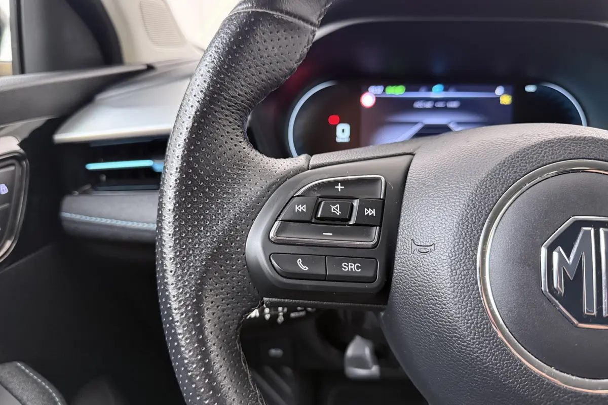 MG5 Electric Long Range Luxury 61 kWh (95% SOH) 360*Camera Adapt.Cruise Carplay