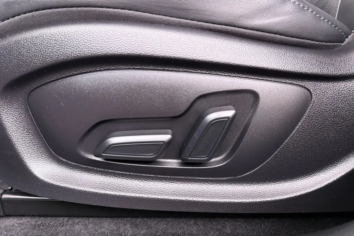 MG5 Electric Long Range Luxury 61 kWh (95% SOH) 360*Camera Adapt.Cruise Carplay