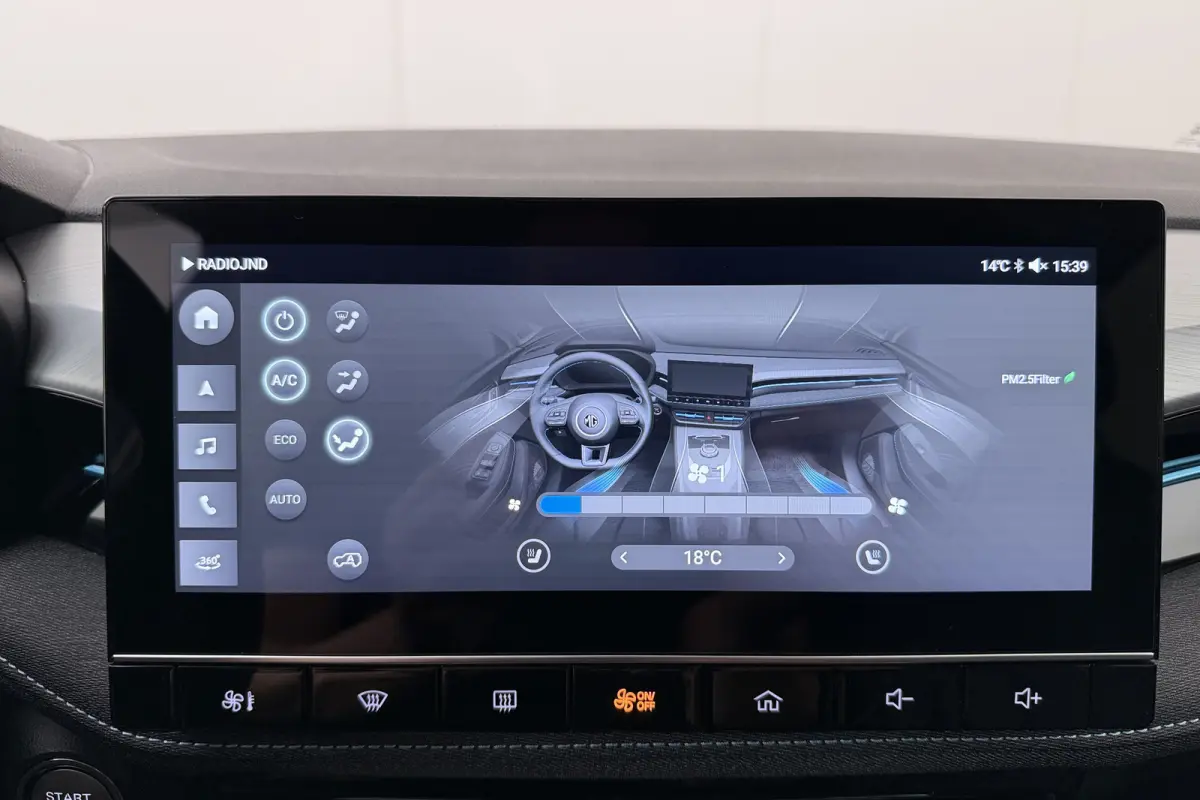 MG5 Electric Long Range Luxury 61 kWh (95% SOH) 360*Camera Adapt.Cruise Carplay