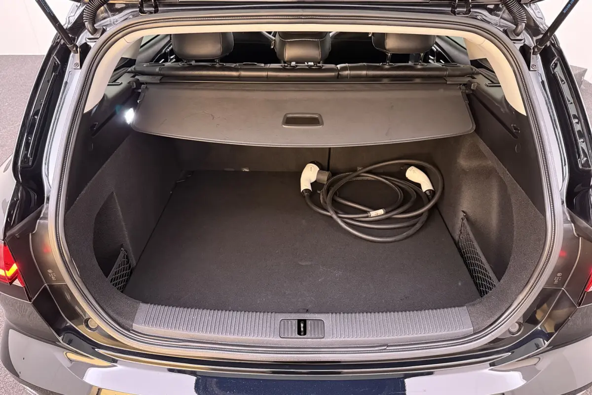 MG5 Electric Long Range Luxury 61 kWh (95% SOH) 360*Camera Adapt.Cruise Carplay