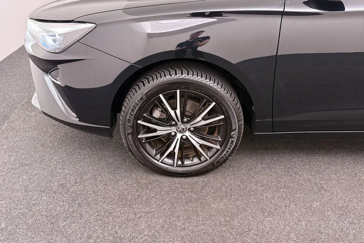 MG5 Electric Long Range Luxury 61 kWh (95% SOH) 360*Camera Adapt.Cruise Carplay