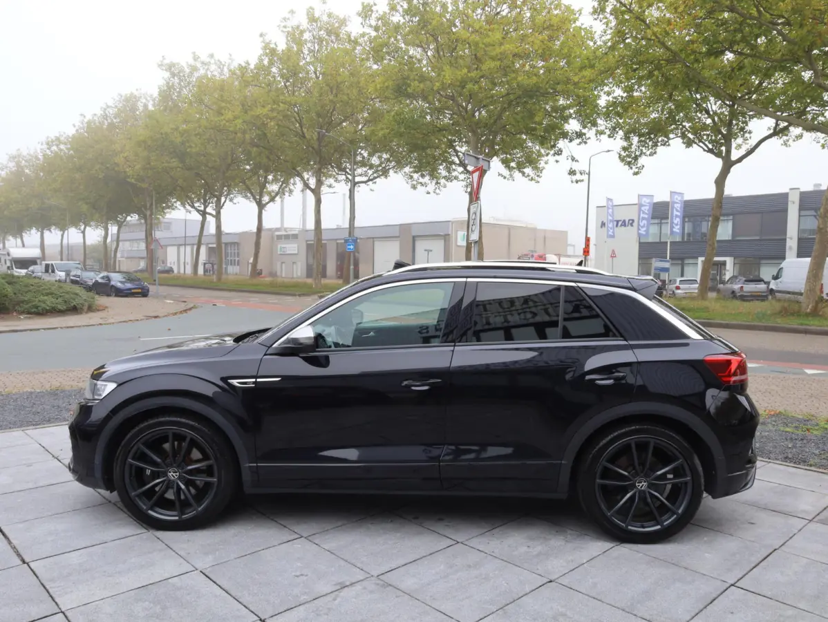 R 2.0 4M Panodak | Leer | Beats | Keyless | Virtual | Camera | Elektrische kofferklep | 19"Inch |