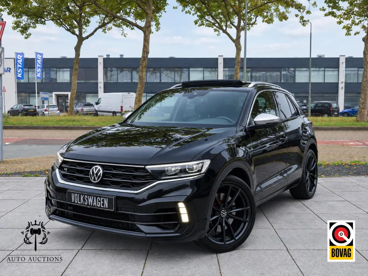 R 2.0 4M Panodak | Leer | Beats | Keyless | Virtual | Camera | Elektrische kofferklep | 19"Inch |