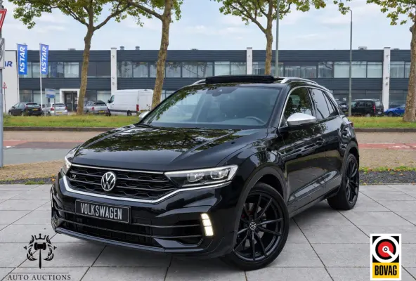 R 2.0 4M Panodak | Leer | Beats | Keyless | Virtual | Camera | Elektrische kofferklep | 19"Inch |