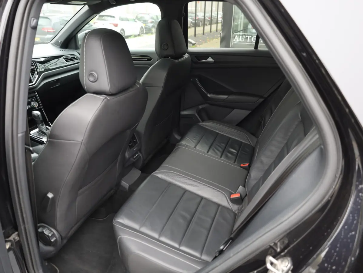 R 2.0 4M Panodak | Leer | Beats | Keyless | Virtual | Camera | Elektrische kofferklep | 19"Inch |