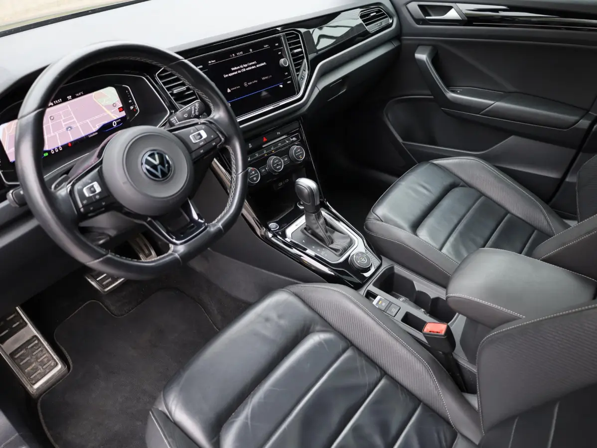 R 2.0 4M Panodak | Leer | Beats | Keyless | Virtual | Camera | Elektrische kofferklep | 19"Inch |