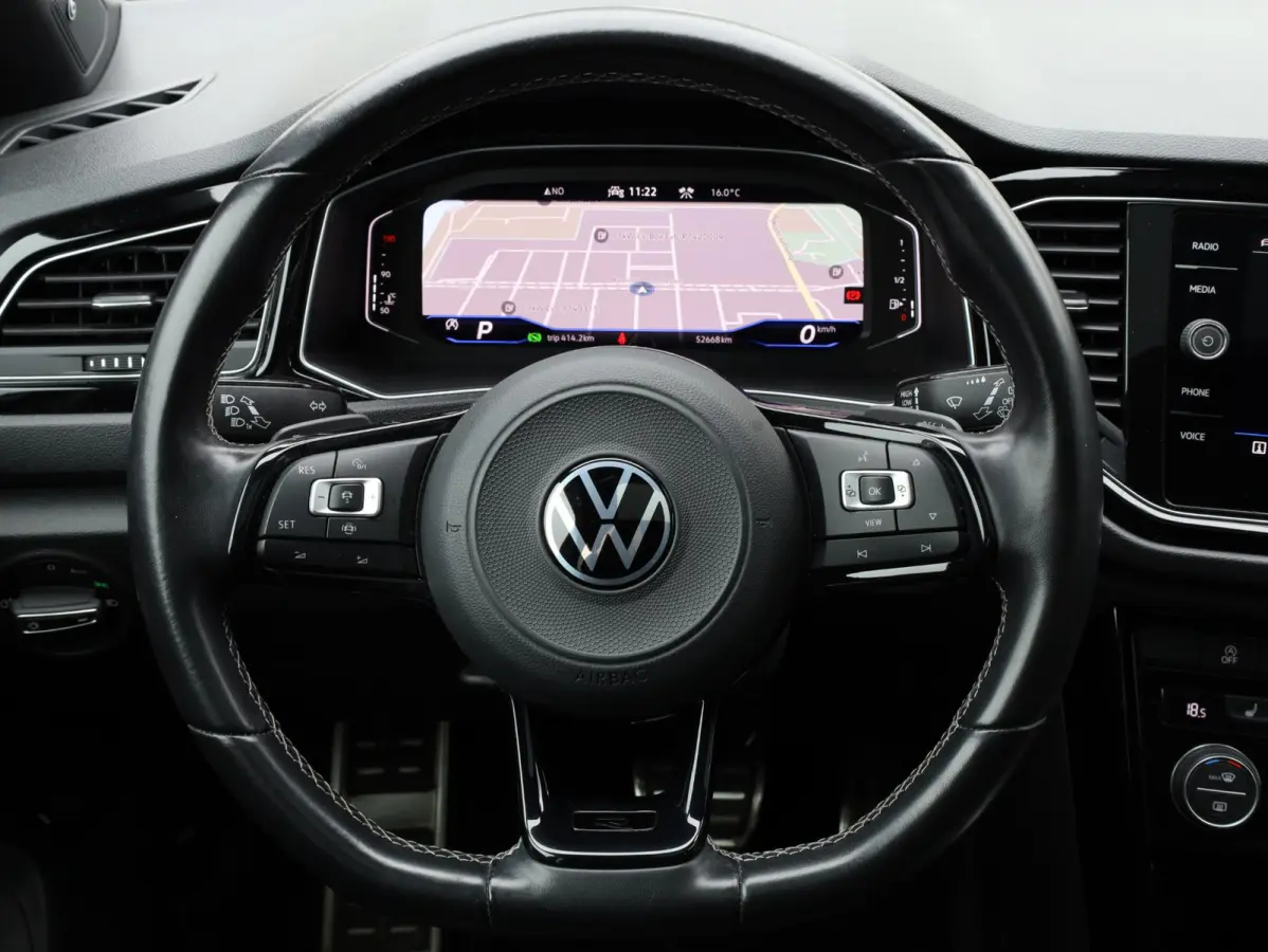 R 2.0 4M Panodak | Leer | Beats | Keyless | Virtual | Camera | Elektrische kofferklep | 19"Inch |