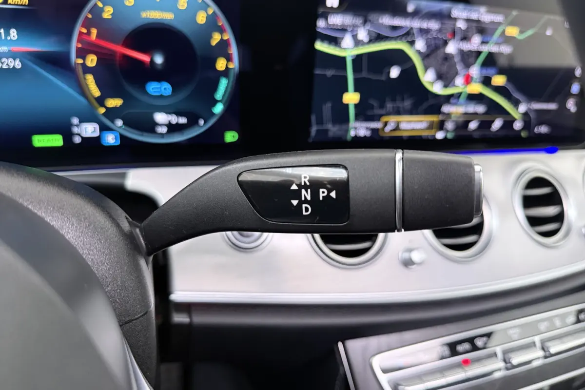 300 e Business Solution AMG Pano-dak Burmester 360* Camera