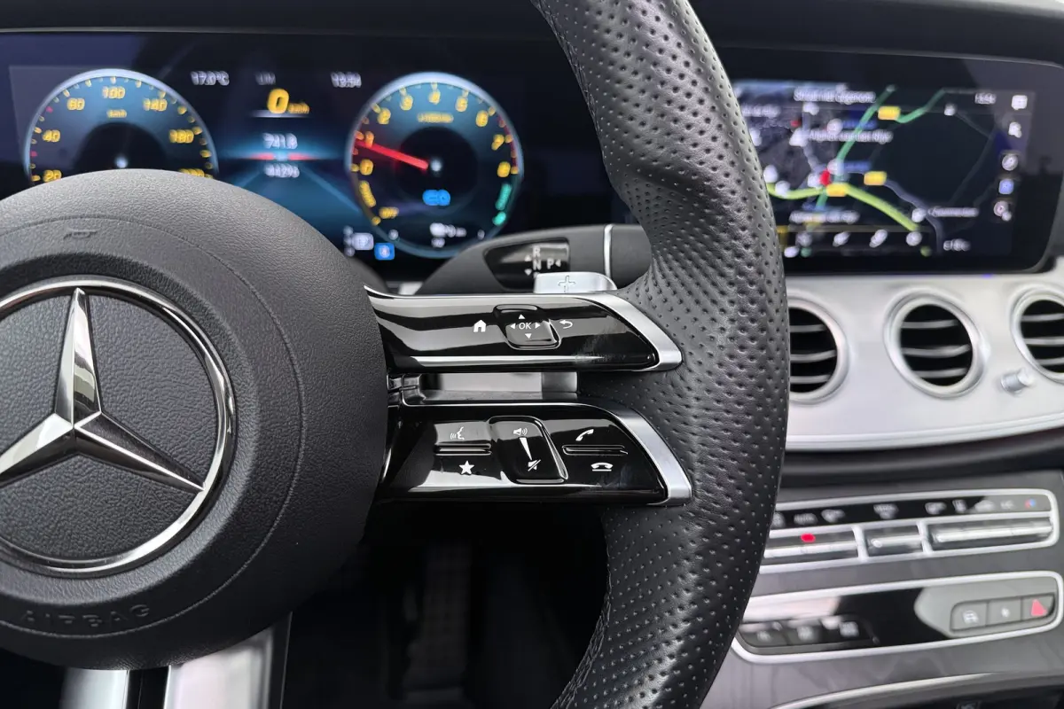 300 e Business Solution AMG Pano-dak Burmester 360* Camera