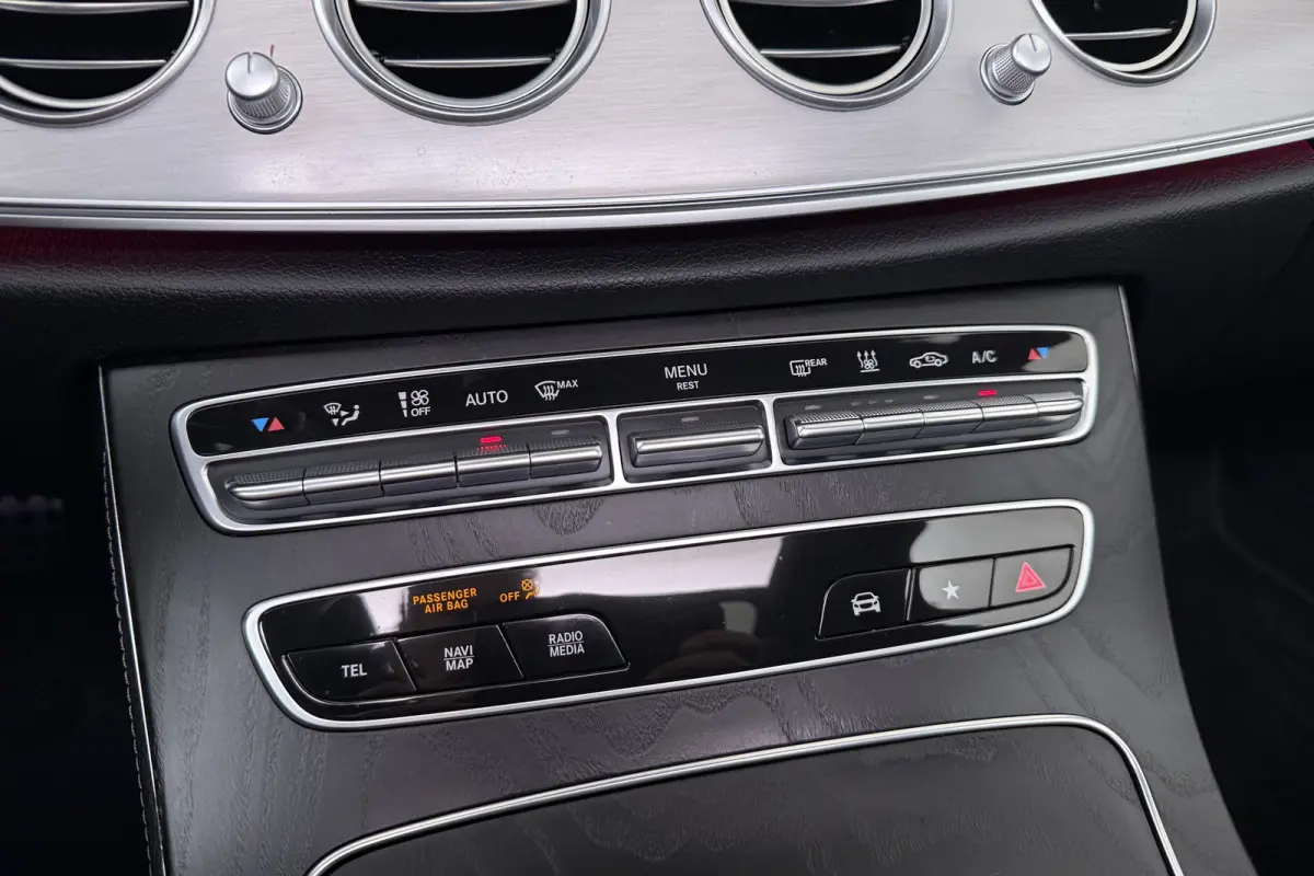 300 e Business Solution AMG Pano-dak Burmester 360* Camera