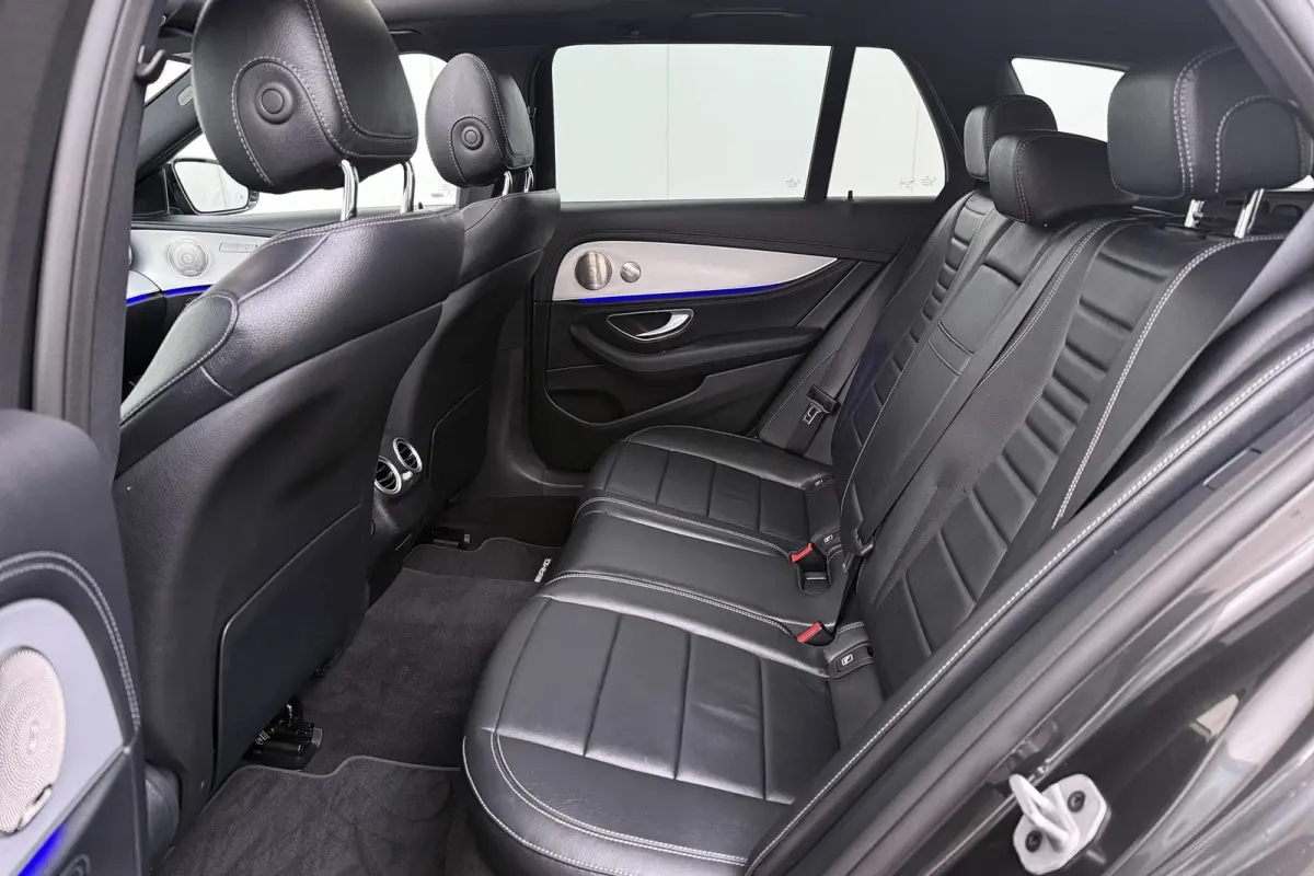 300 e Business Solution AMG Pano-dak Burmester 360* Camera