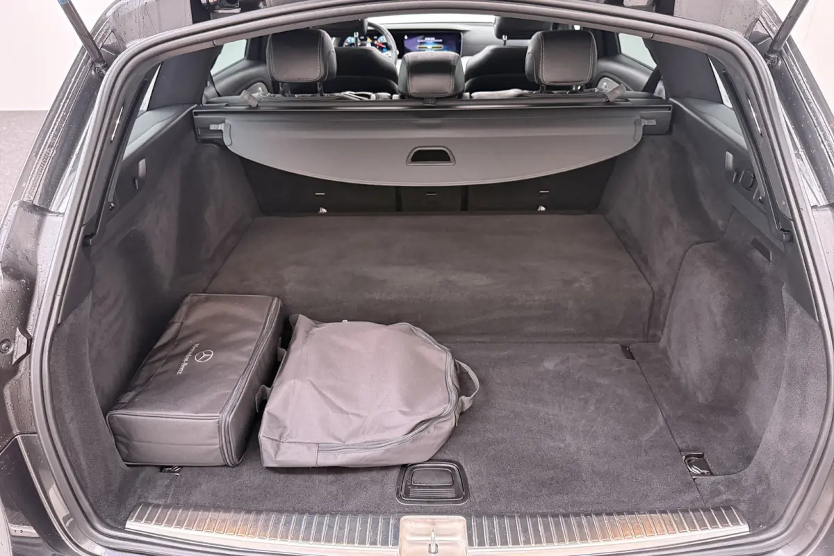 300 e Business Solution AMG Pano-dak Burmester 360* Camera