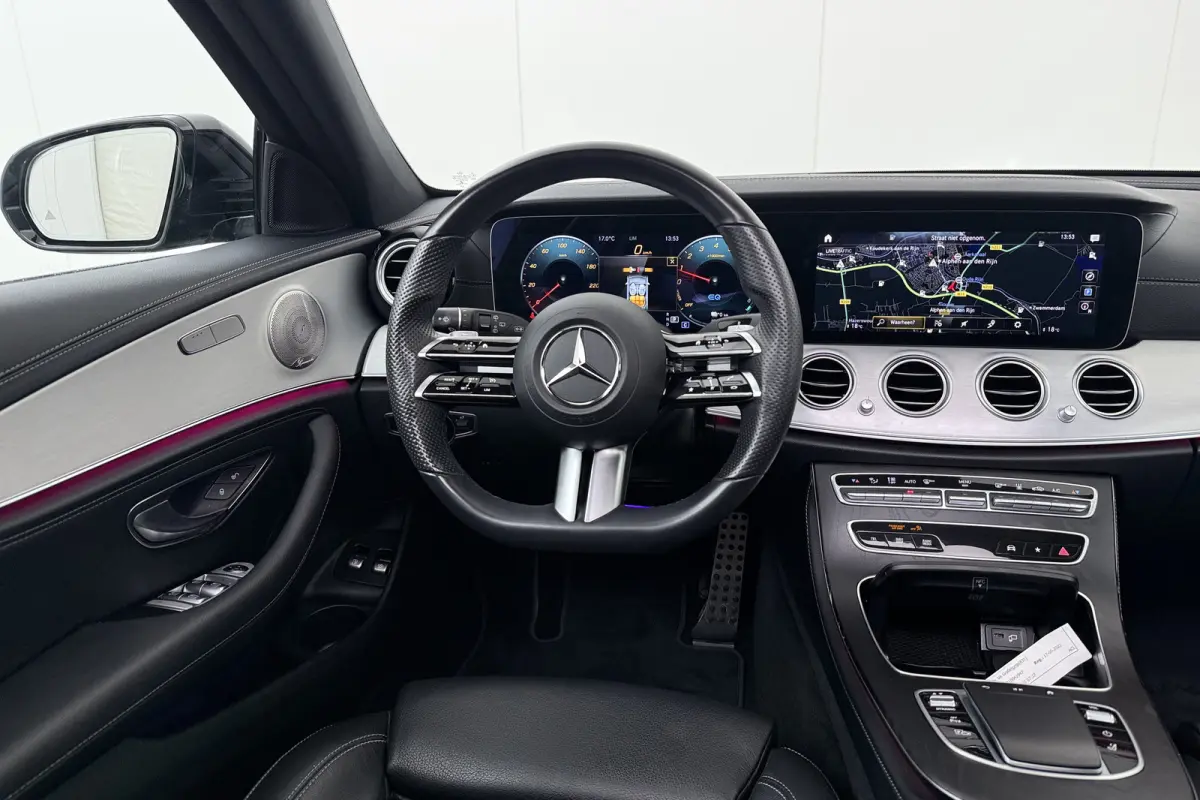 300 e Business Solution AMG Pano-dak Burmester 360* Camera